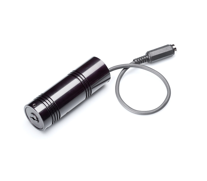 Single Frequency Collimated Output Beam