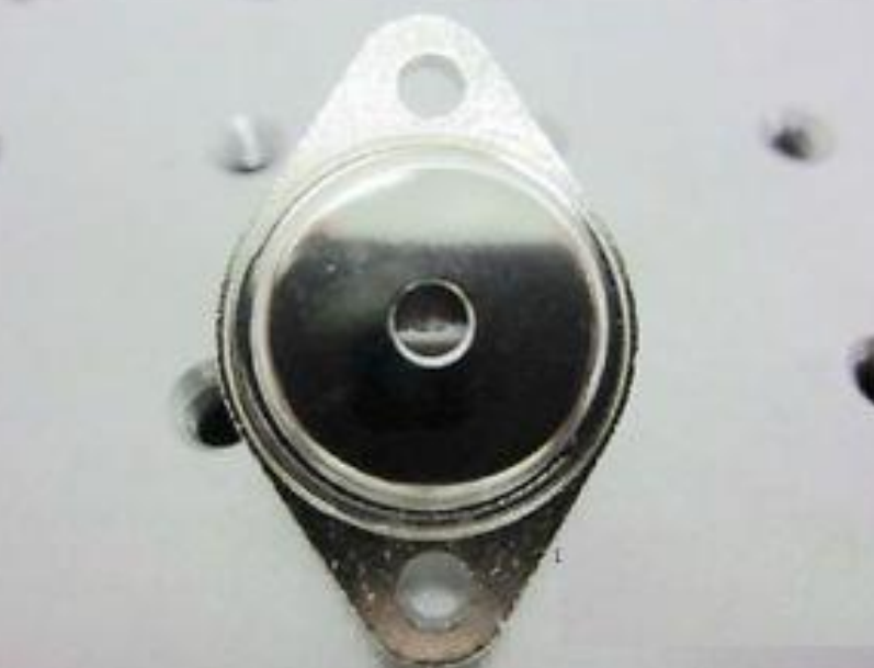 1260nm / 500mW　Multimode Fabry-Perot Laser Diode (TO-3)