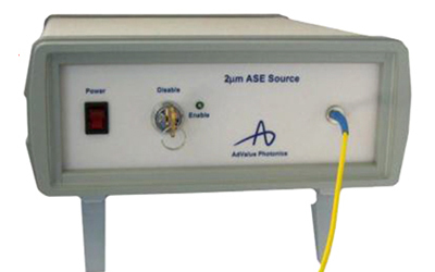 1.95±0.03µm / 20ｍW　2 Micron ASE Light Source
