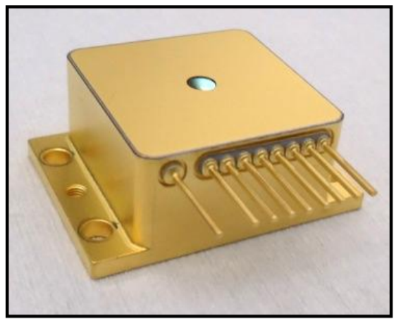 4.56μm / 85.5mW　MWIR DFB QCL VHL Pkg