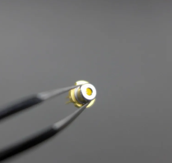 638nm / 180mW　Red Laser Diode (Sharp)