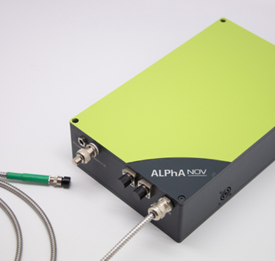 1560nm±10 / 150mW　Sub-100 fs Fiber Laser