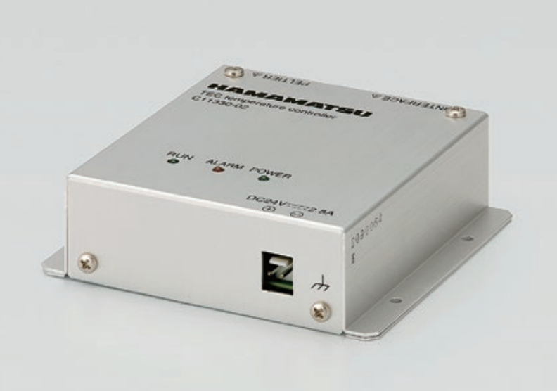 TEC温度コントローラ C11330シリーズ　[ 量子カスケードレーザ (QCL)用アクセサリ ]