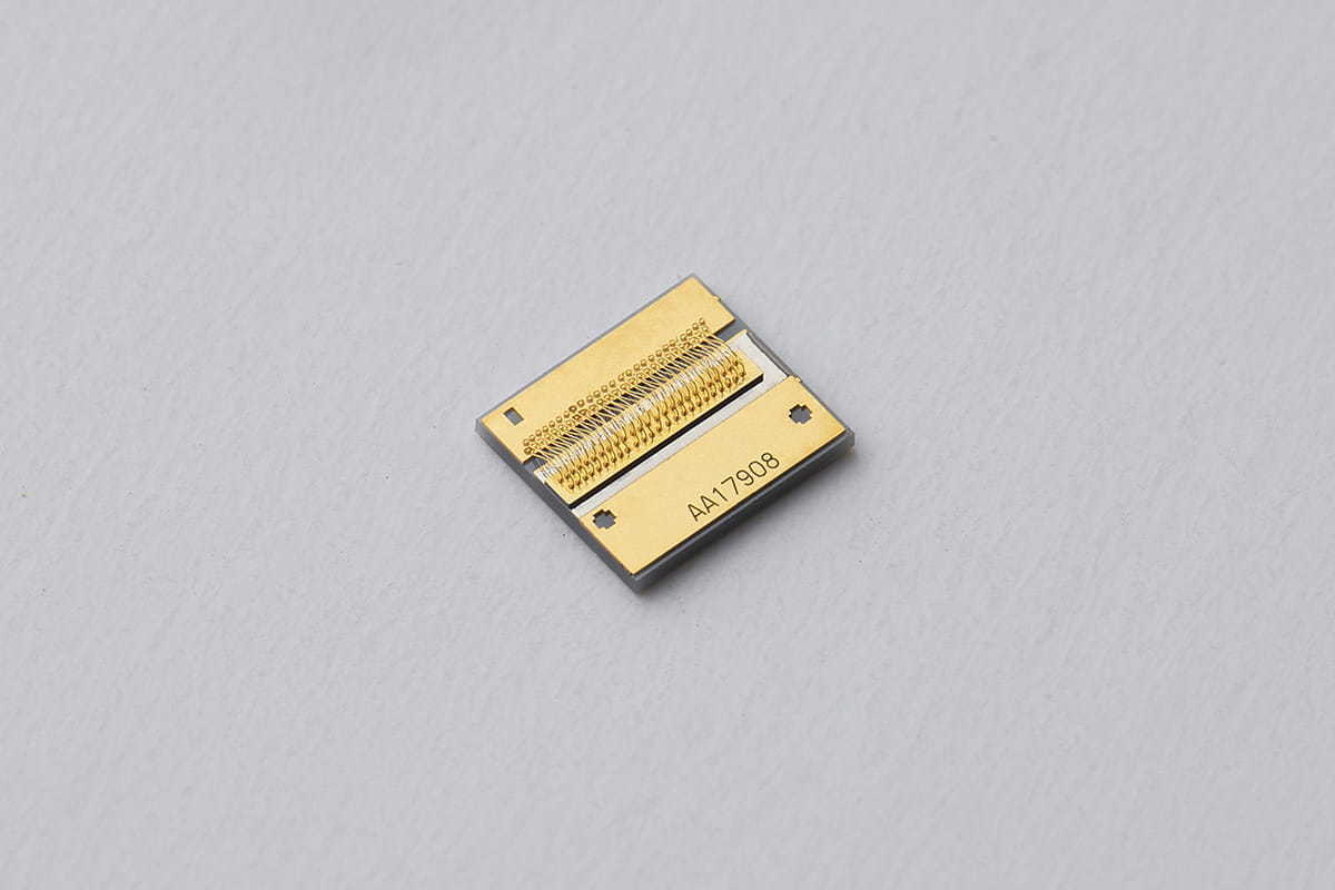 Single Emitter Diode Laser (CW)：COC11