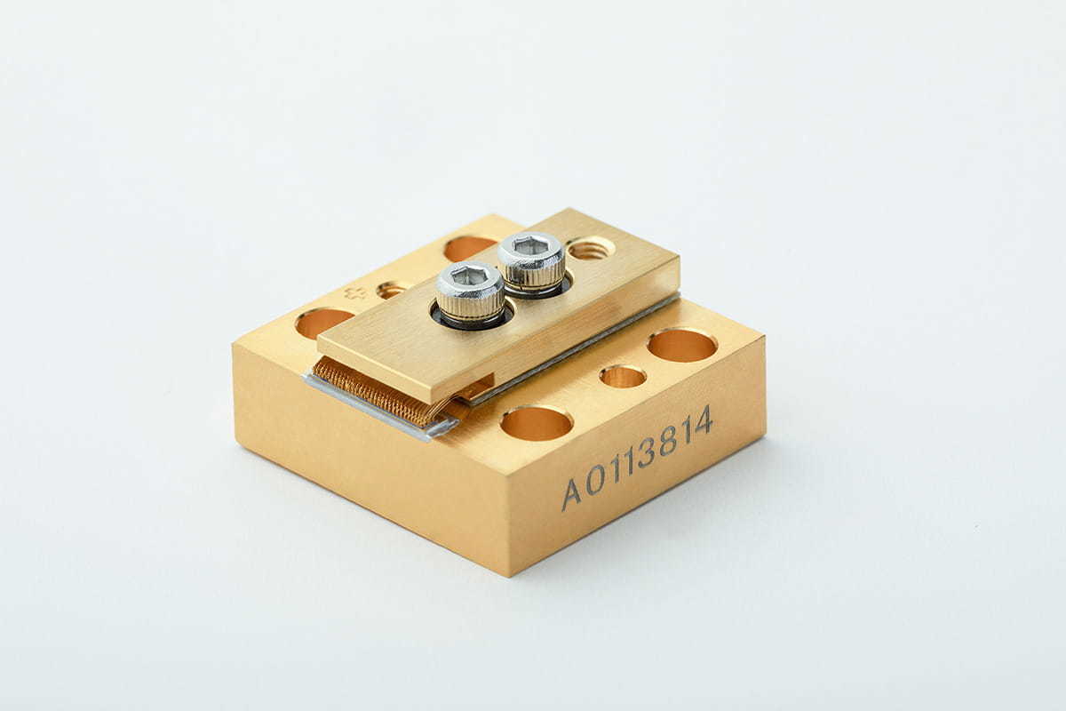 Conduction Cooled Single Bar Diode Laser (CW)：HCS02